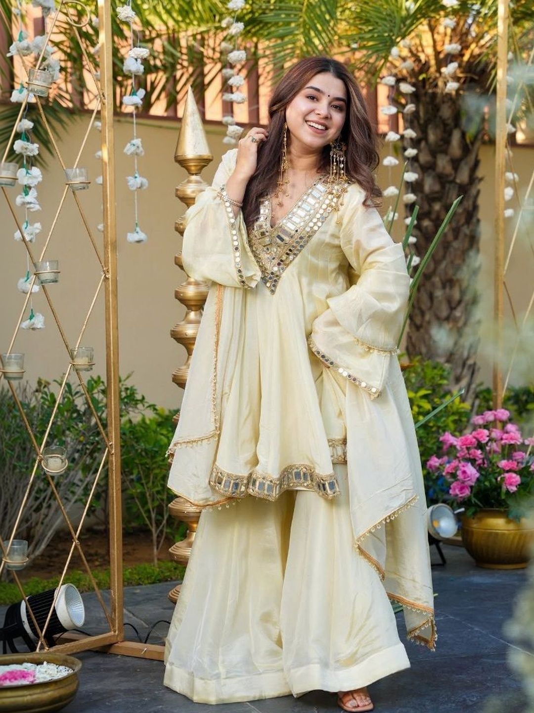 Women Chiffon Embroidered Kurta Set – Three-Quarter Sleeve Ethnic Wear