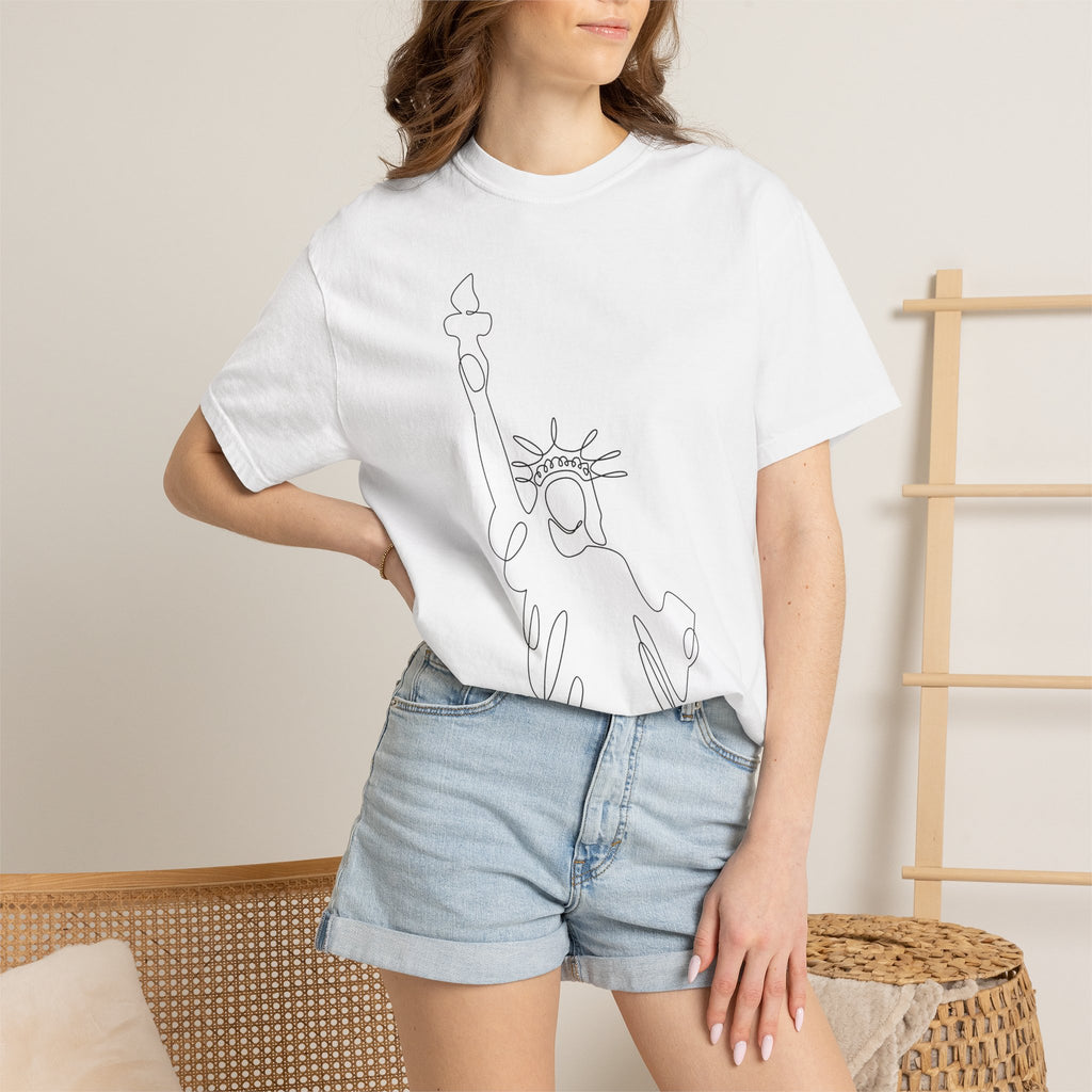 Statue of Liberty Minimal Line Art T-Shirt