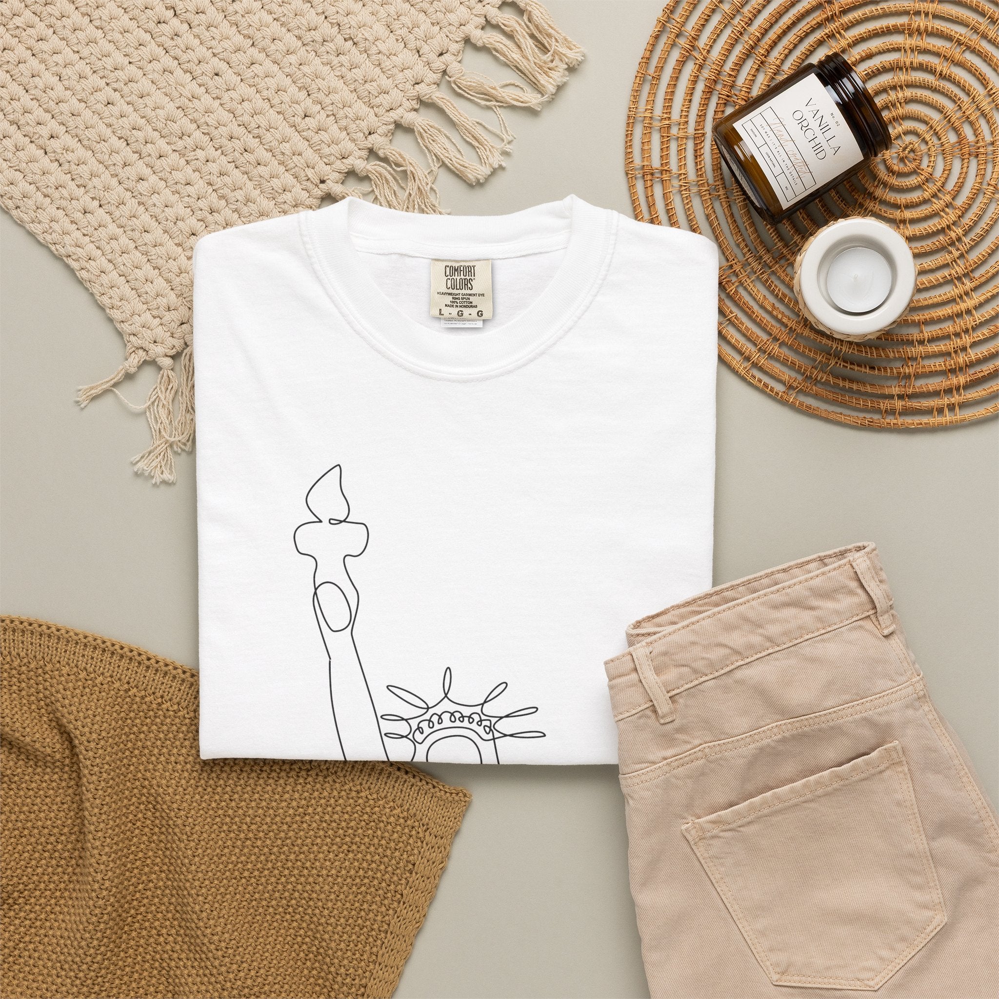 Statue of Liberty Minimal Line Art T-Shirt