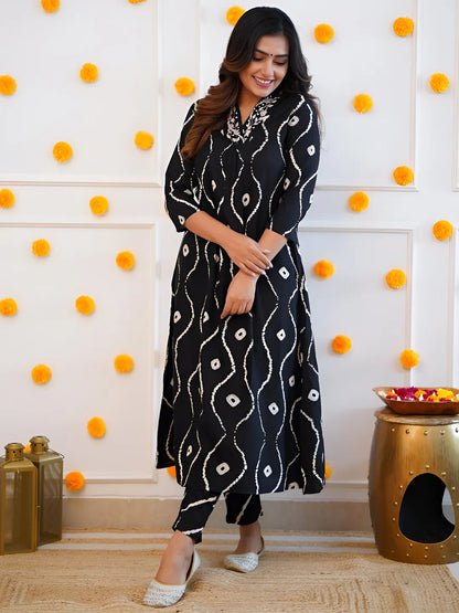 BYMNVYR Black Handwork Kurta Set for Women – Rayon Printed Kurta with Pants, Three-Quarter Sleeves