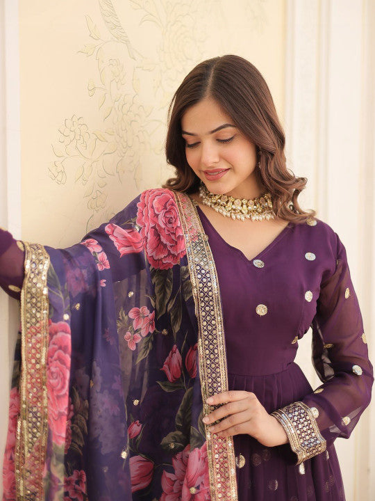 Women Floral Printed Regular Kurta with Pyjamas & With Dupatta