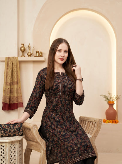 Women's Floral Notch No Dupatta Kurta Sets