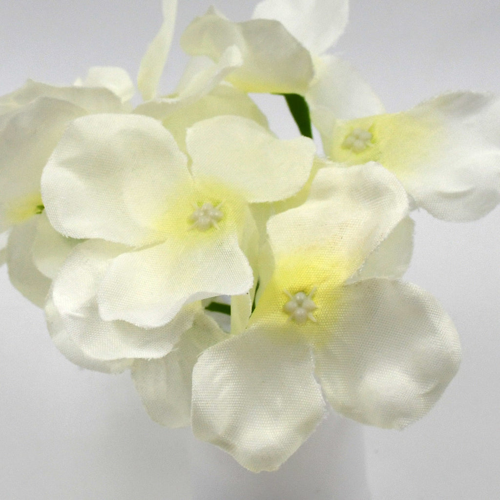 LED Mood Light for Bedroom – Portable Battery-Operated Table Lamp with Vase & Silk Flowers – 1 Pc