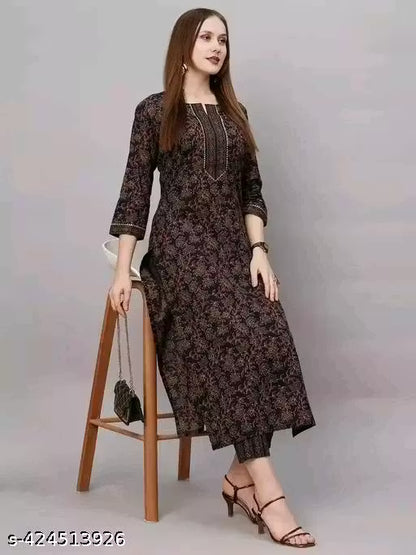 Women's Floral Notch No Dupatta Kurta Sets